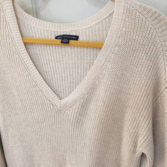 American Eagle Pullover Sweater - Picture 9 of 16